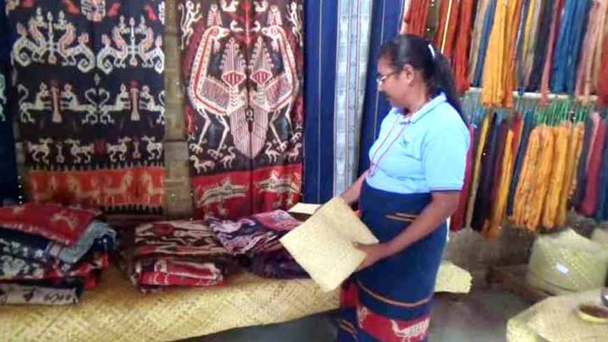 tenun ikat sumba timur