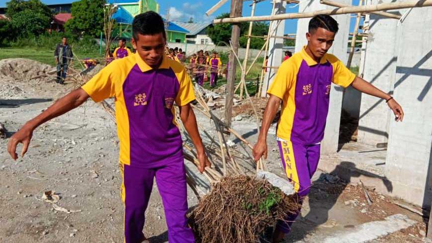 SMAN 1 Haharu Baksos