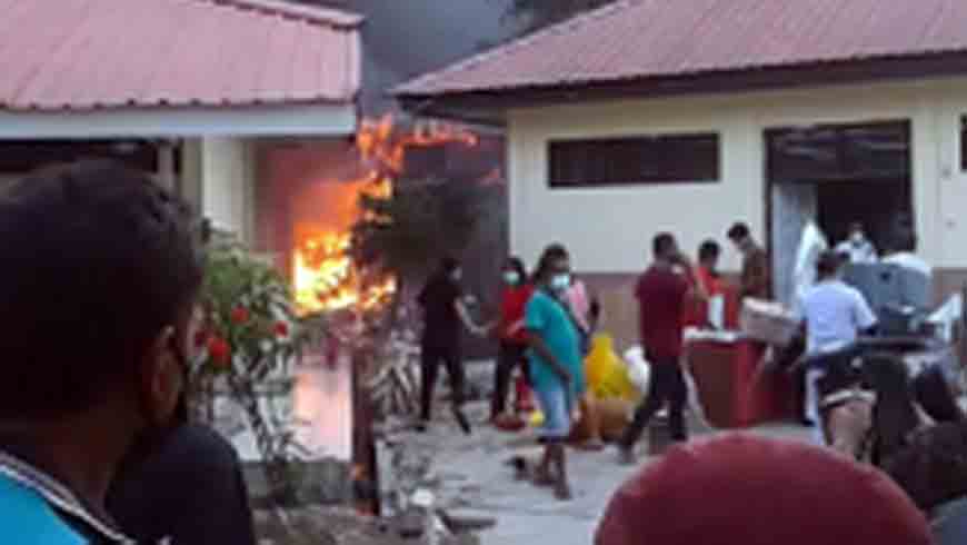 Gudang RSUD Umbu Rara Meha Terbakar