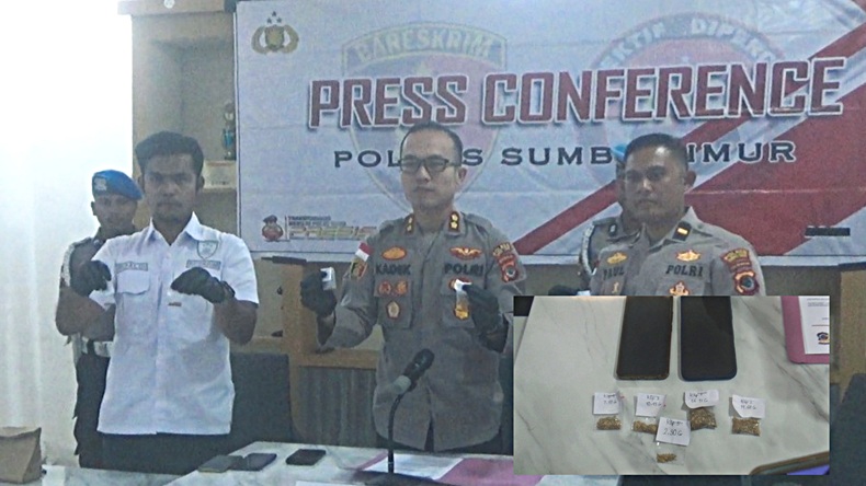 Emas selundupan di pelabuhan